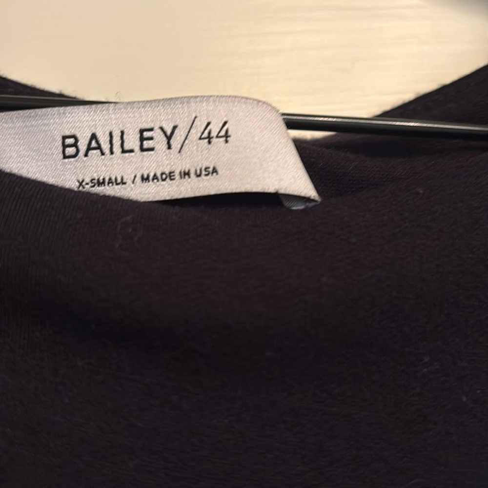 Bailey 44 - Picture 2 of 5